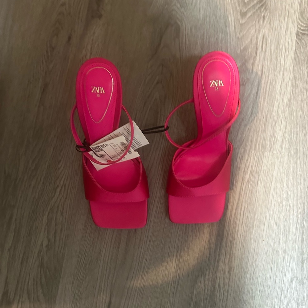 NWT Zara Fuchsia Pink Strapless Heeled Sandals Size 7.5 - Picture 2 of 7